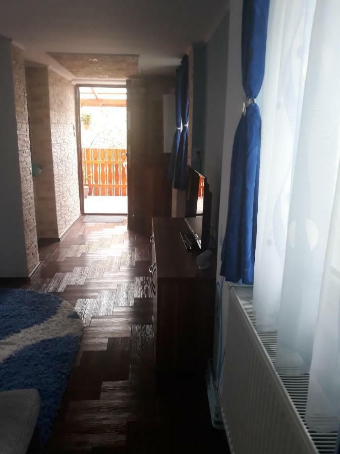Jaky Cu Terasa * Brasov