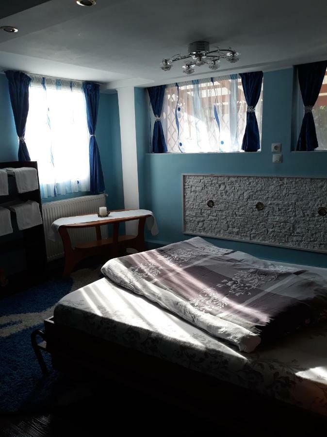 Jaky Cu Terasa * Brasov